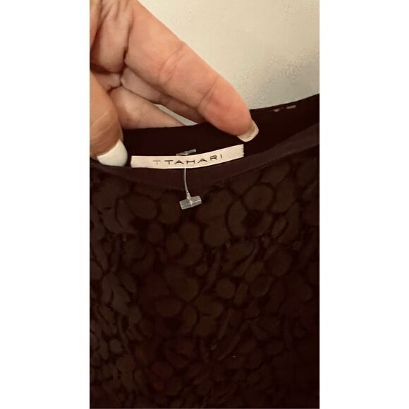 Tahari Navy Blue Lace Tank Top Size L - Picture 3 of 11